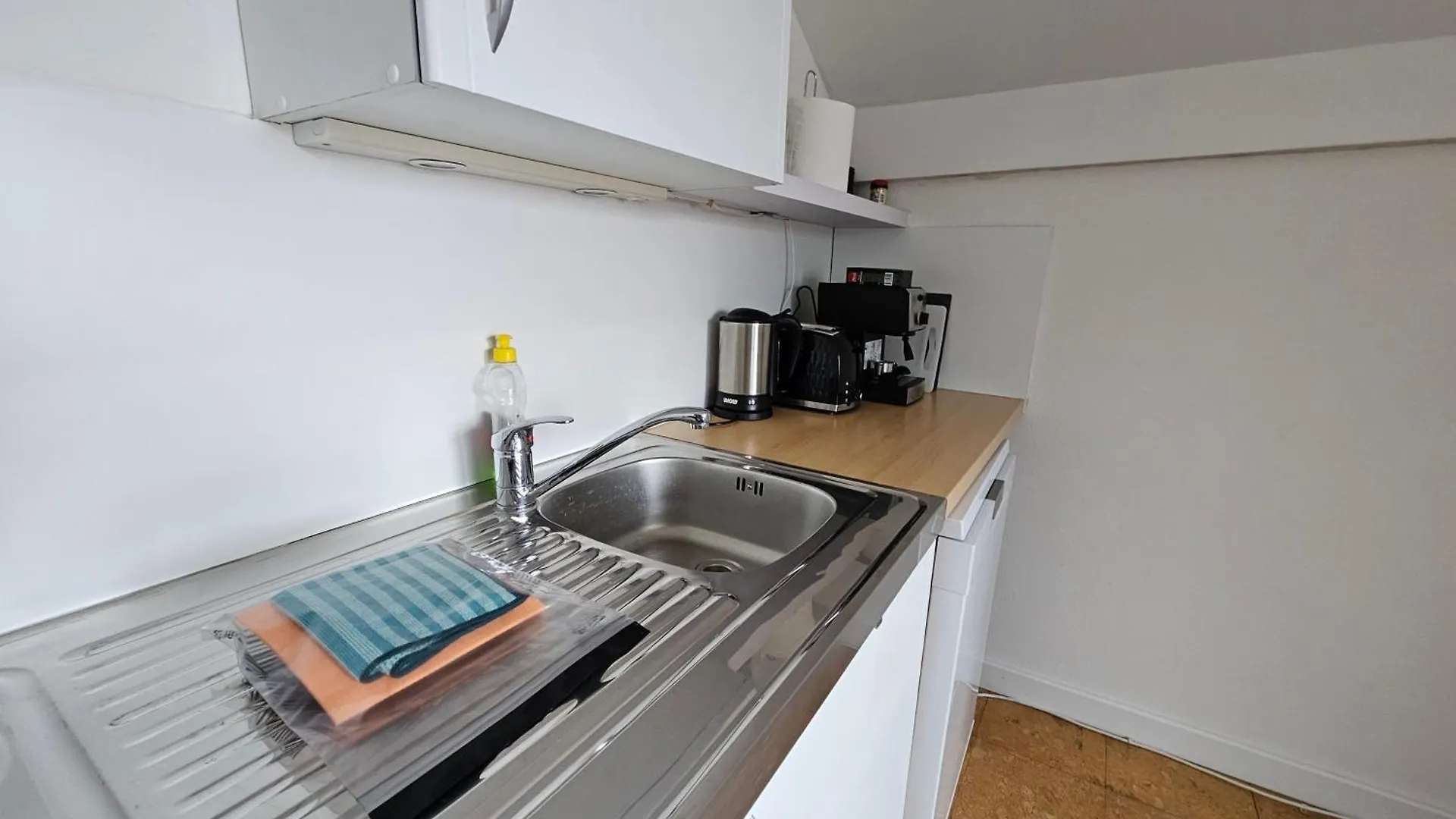 Sea Land 2 Apartman Trogir
